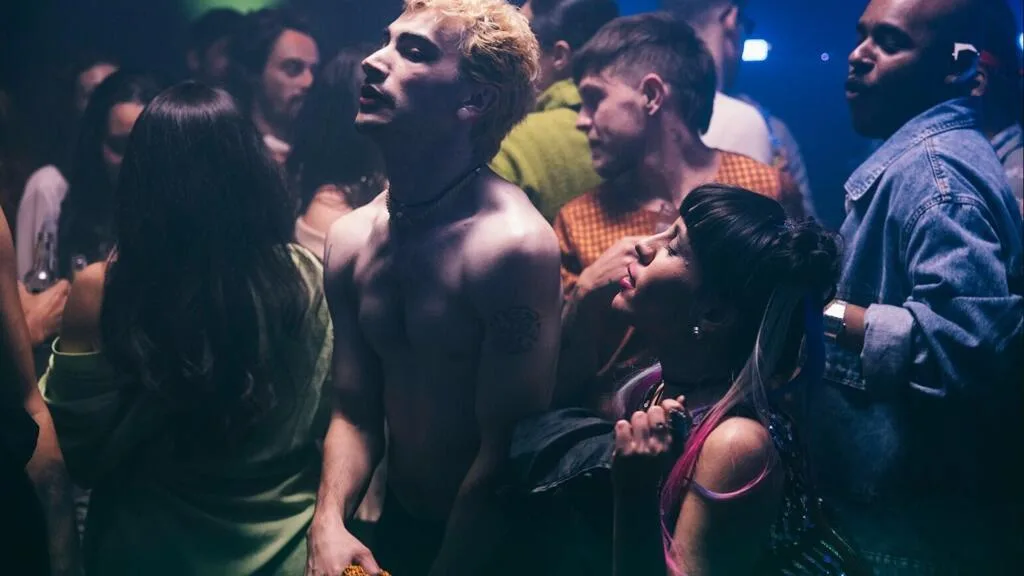 Filme brasileiro ‘London’ é premiado na Mostra de Veneza com o Queer Lion