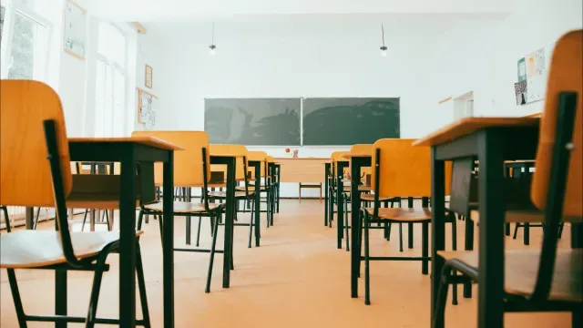 Há 21 colégios que repetem notas muito altas há oito anos consecutivos