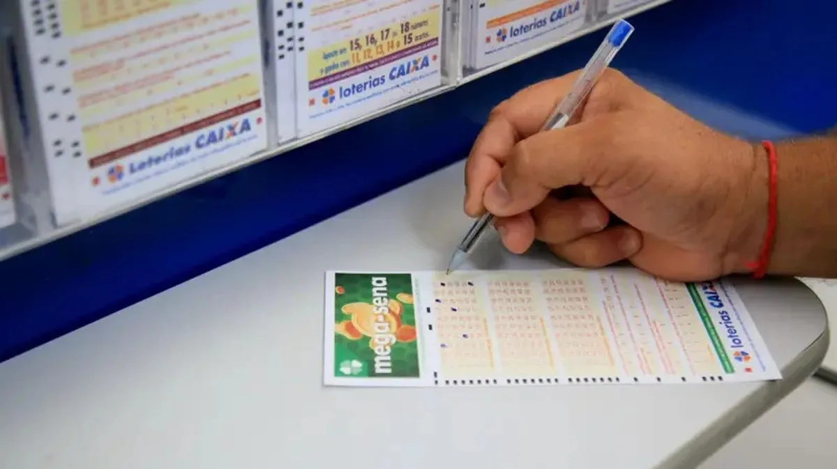 Mega-Sena: 13 apostas simples e dois bolões do Paraná acertam cinco números e levam prêmios