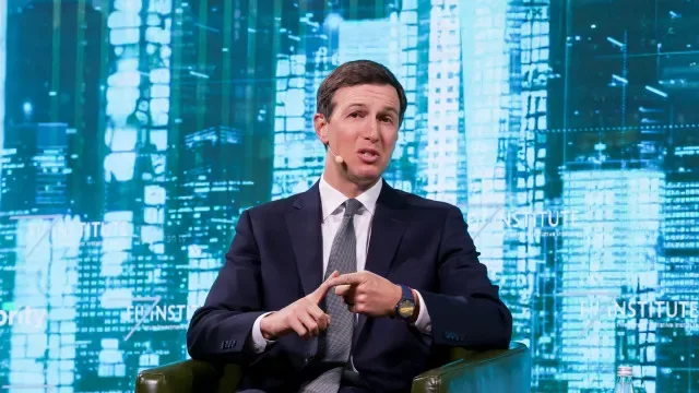 Kushner prevê "avanços" no desarmamento de milícias palestinianas num mês