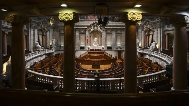 Livre, PCP e BE forçam debate parlamentar sobre Prestação Social Única