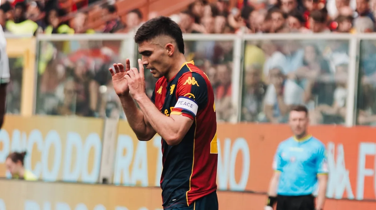 Johan Vásquez suma otra derrota en Serie A y se va al fondo de la tabla