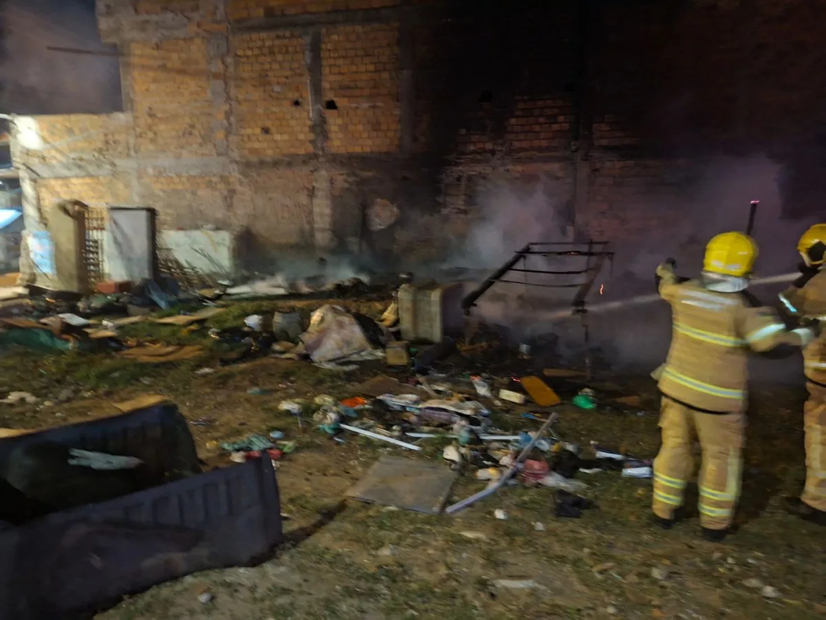 Incêndio atinge barraco na Zona Norte de Aracaju