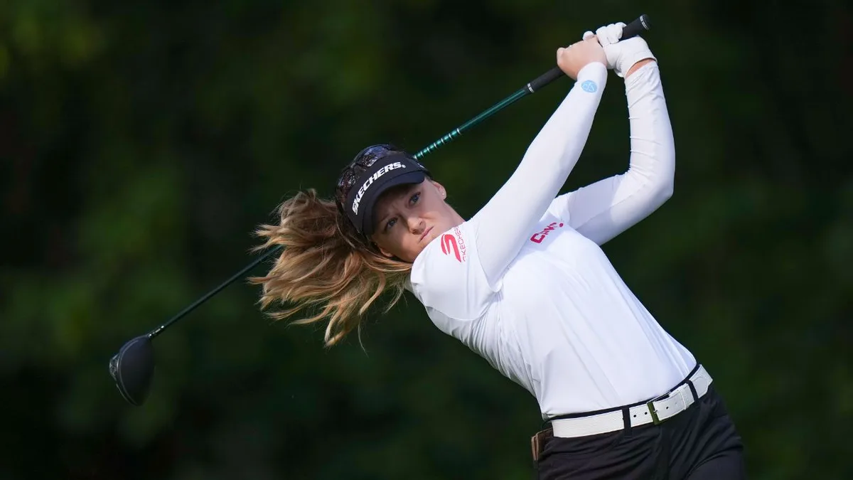 Brooke Henderson stays in hunt at CPKC Women’s Open in Edmonton
