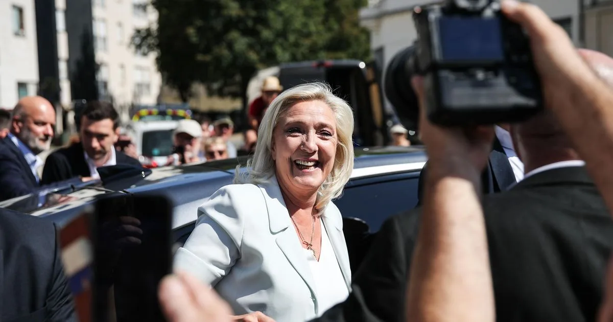 Dette française : Marine Le Pen promet de « nettoyer les écuries d’Augias », mais son programme alourdirait l’endettement selon les experts