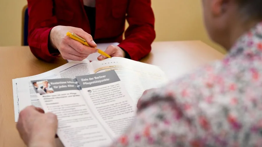 Beratung für Senioren: Wo gibt es Hilfe bei Pflegefragen?