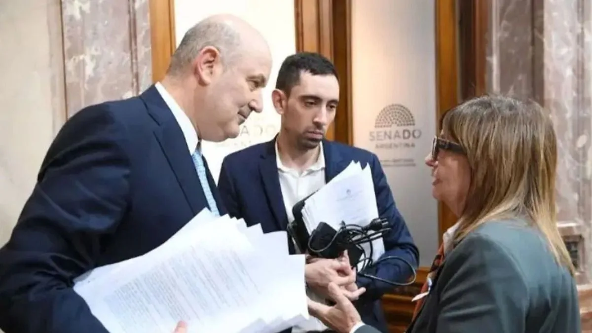 Sin proyectos de Federico Sturzenegger, el Senado sesiona este jueves