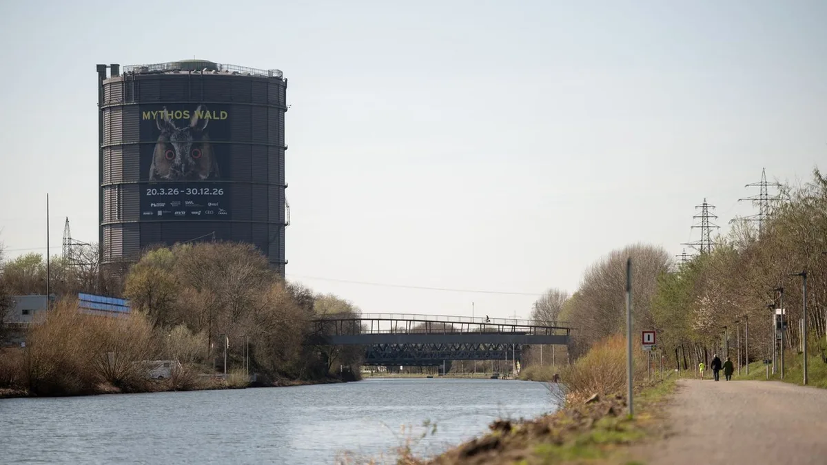 Ausstellung: Fast 500.000 Besucher - Gasometer verlängert „Mythos Wald“
