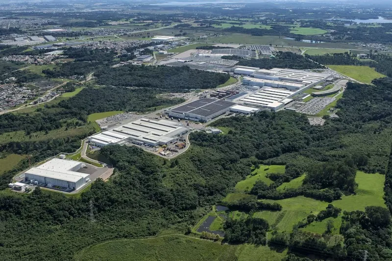 Montadora investe R$ 2 bilhões e gera novos empregos no Brasil