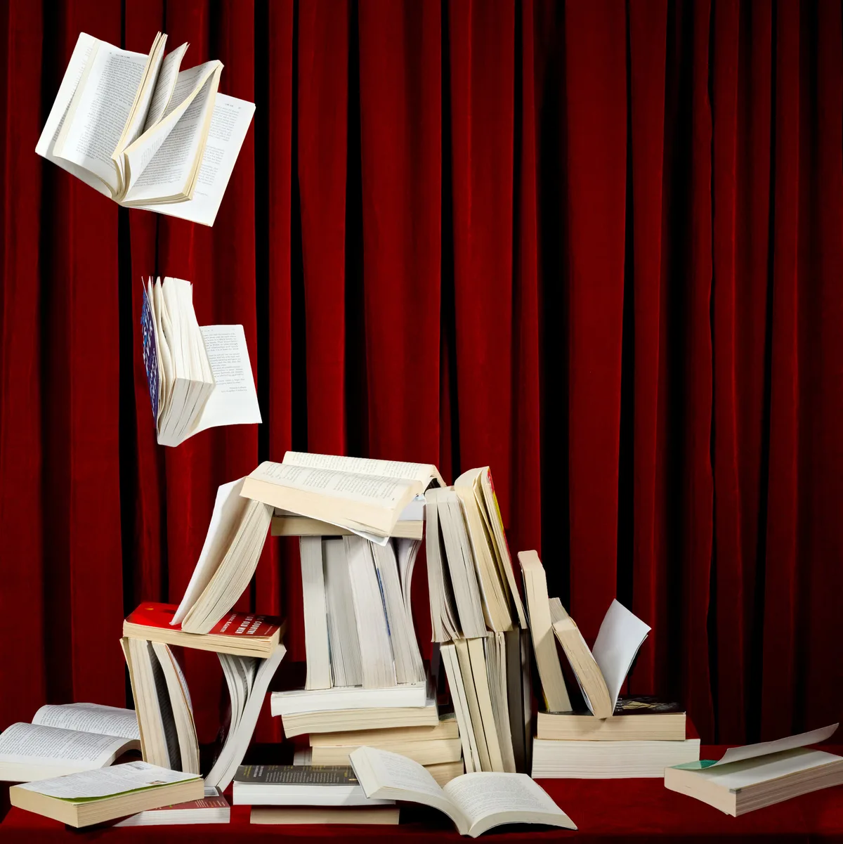 Readers Choose the Best Thrillers and Mysteries of the Century