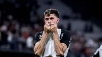 Auxiliar defende Memphis e abre o jogo sobre Seedorf no Corinthians