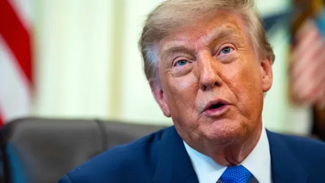 Trump manda calar repórter da CNN que lhe perguntou sobre Coreia do Norte