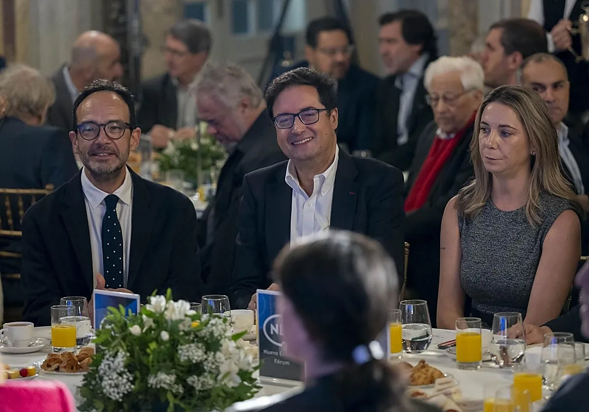Mar Espinar será la número dos de Óscar López para enfrentarse a Ayuso en Madrid
