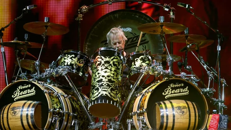 Frank Beard, batteur historique du groupe américain ZZ Top, est mort à l'âge de 77 ans