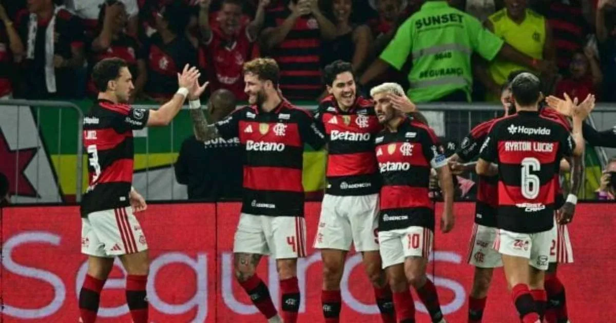 Arrascaeta exalta parceria com Pedro no Flamengo: "Jogar solto"