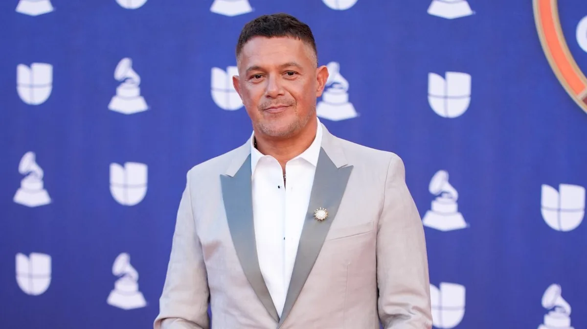 Alejandro Sanz, cantante de 57 años, sobre su estilo de vida: “Me levanto a las 9, desayuno en la cama, entreno 2 horas y nado”