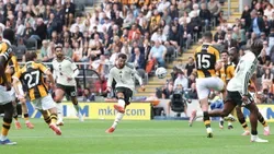 Man. United perde com recém-promovido Hull City no regresso da Premier League