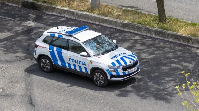 Injuriou e ameaçou de morte companheira em Cascais. Foi detido pela PSP