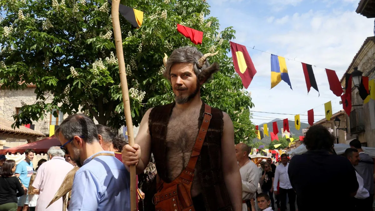 El mercado medieval ideal para visitar hasta el 30 de agosto: entre montañas de 2.000 metros y águilas reales