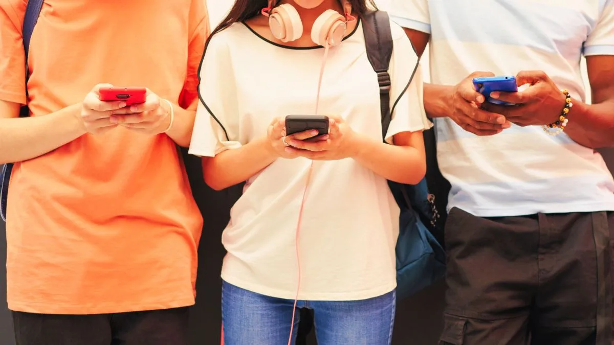 L’interdiction des réseaux sociaux aux moins de 15 ans s’effondre face au Conseil constitutionnel