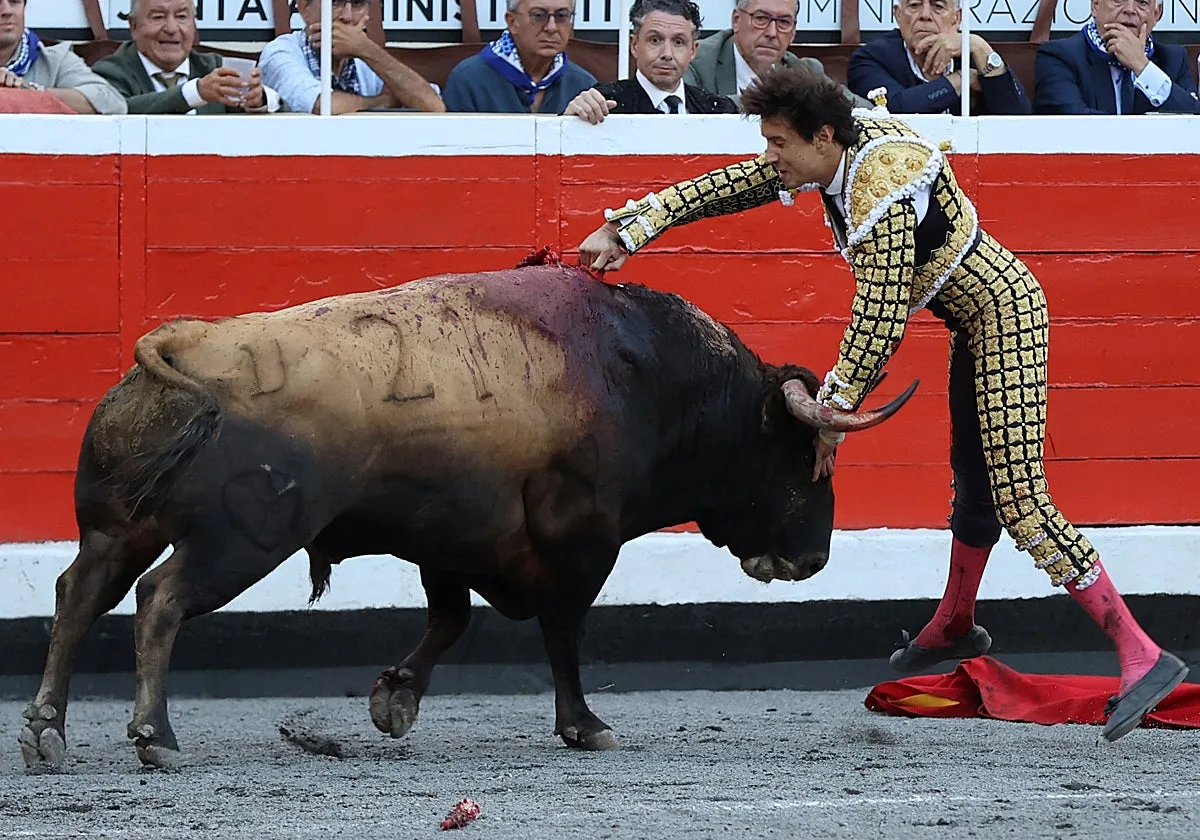 Imponente Roca Rey, un huracán en la taquilla y en el ruedo