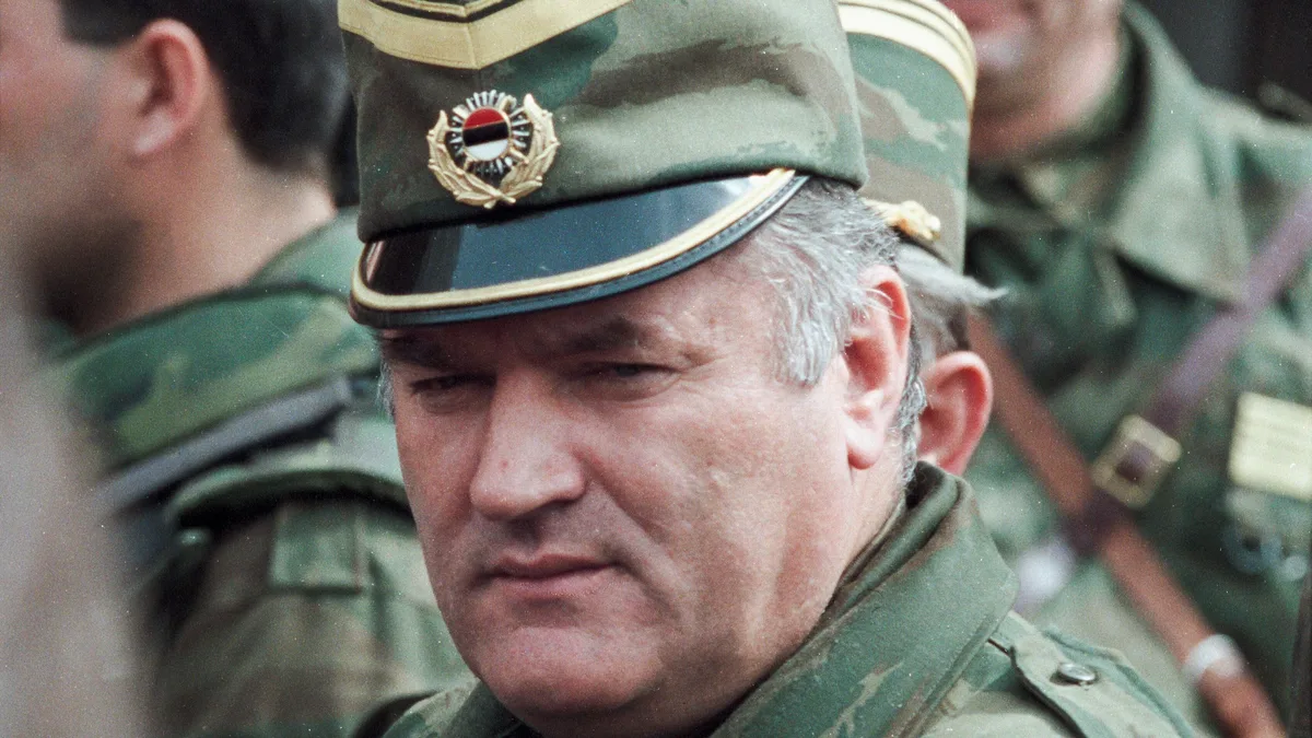 Murió Ratko Mladic, “el carnicero de Bosnia” que había sido condenado a cadena perpetua por genocidio y crímenes de guerra