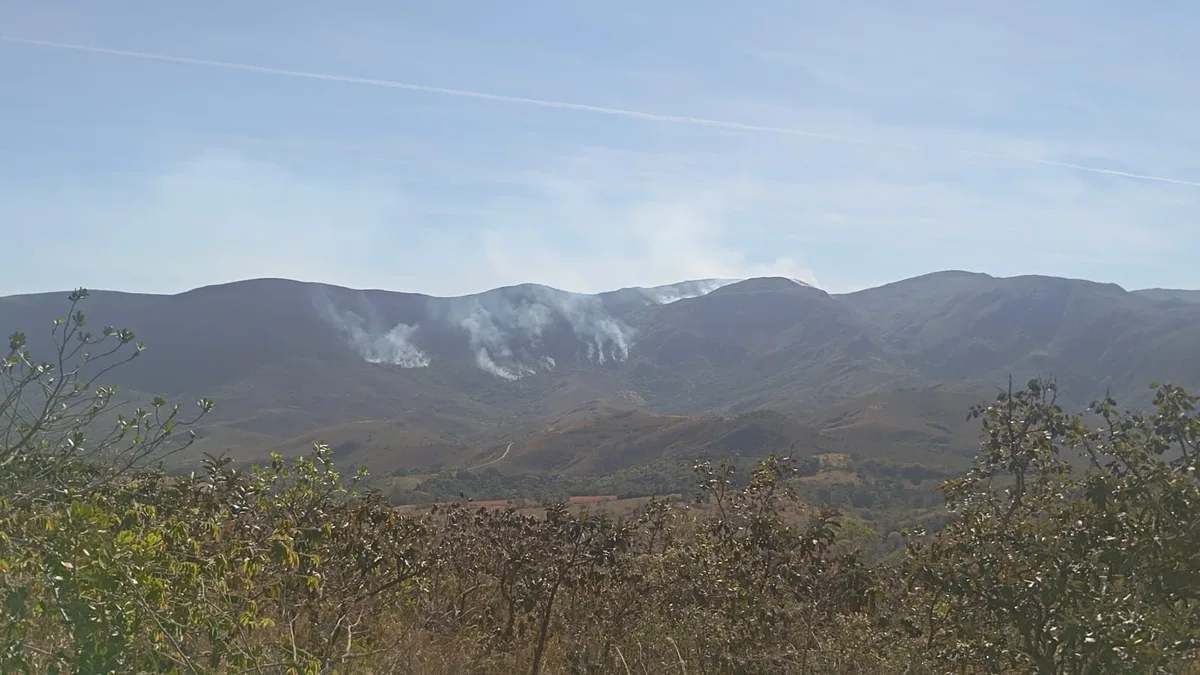 Incêndio que destruiu dois mil hectares da Serra da Canastra foi iniciado em ação planejada de manejo, diz direção do parque
