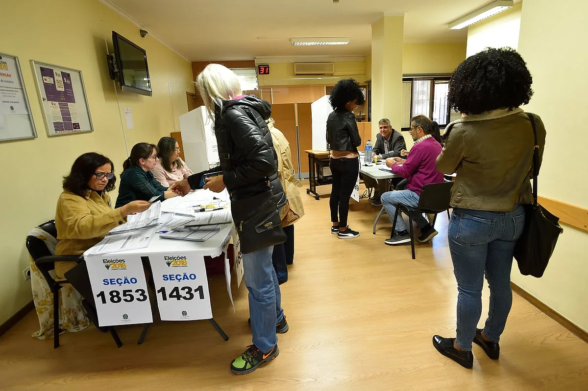 45 dias para as eleições. Lisboa bate recorde de urnas e vai ter assistente virtual indicando seções de voto