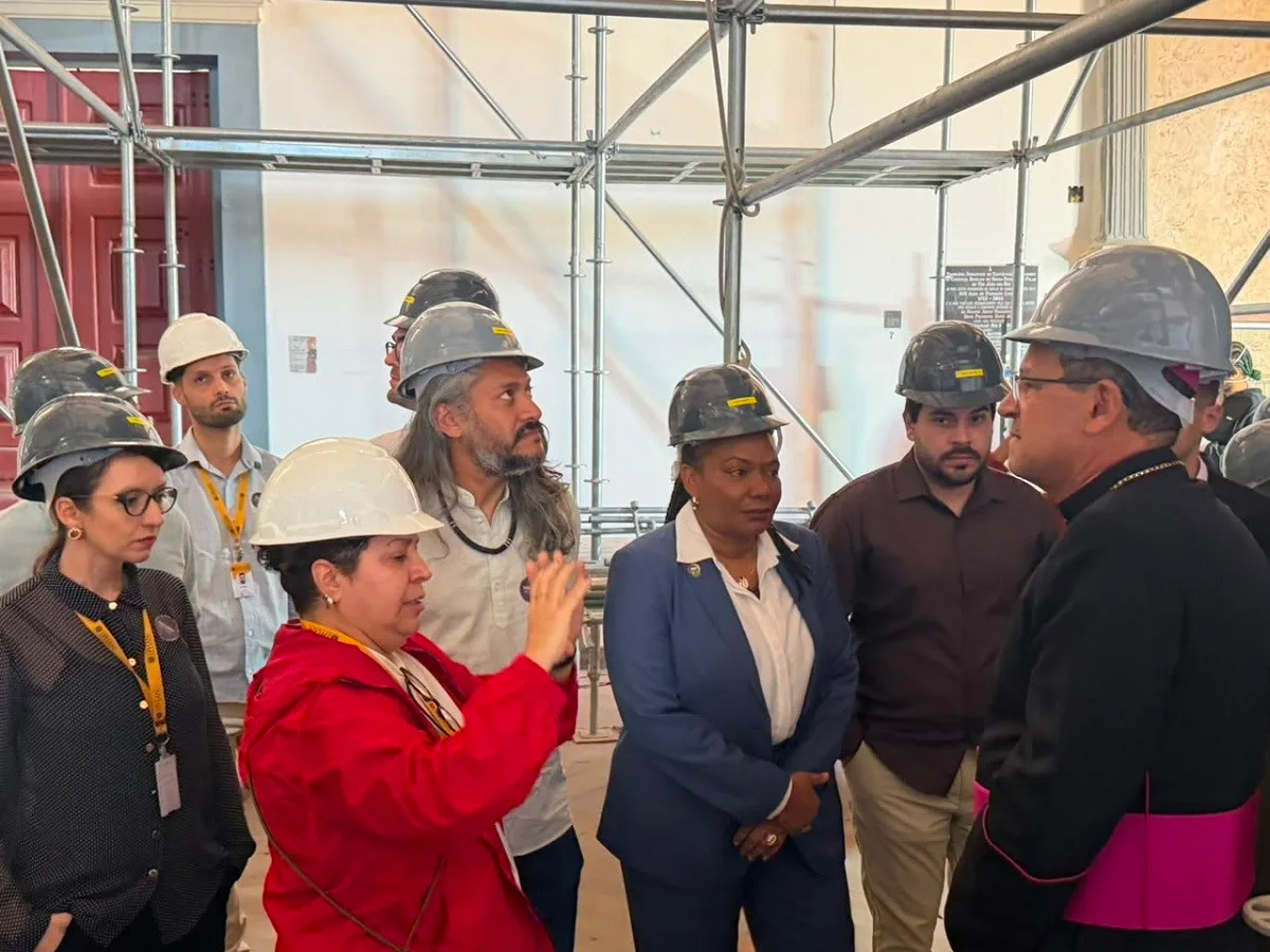 Igrejas históricas em reforma são visitadas pela ministra da Cultura em São João del Rei