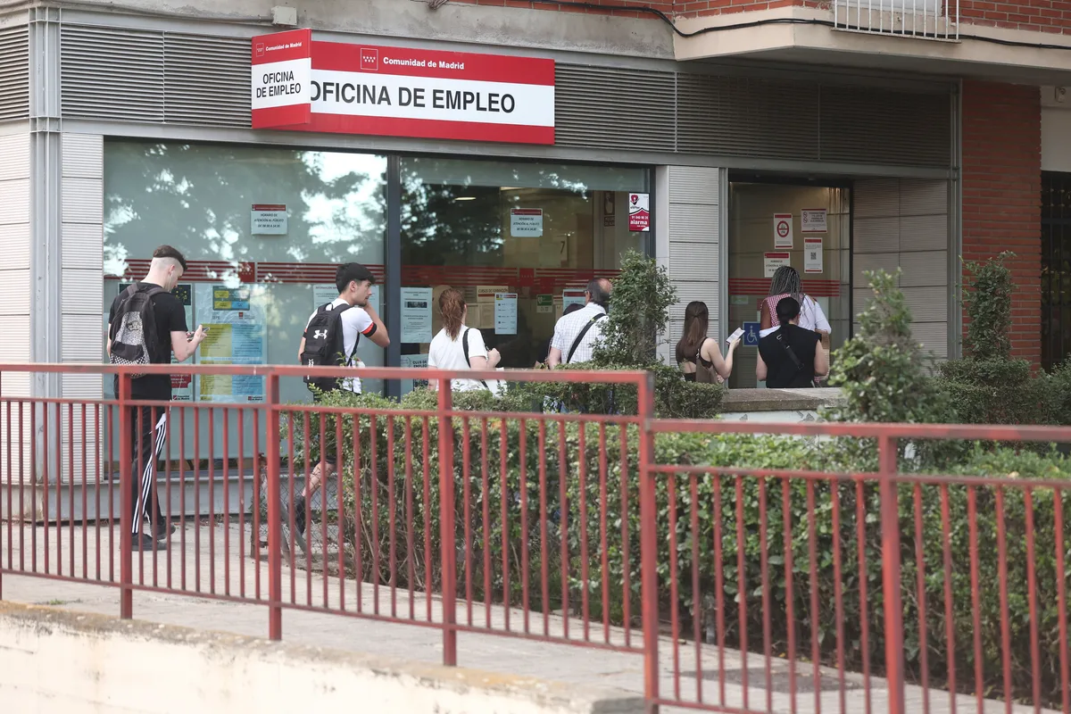 La regularización de extranjeros tensiona los servicios del Sepe tras duplicar el número de nuevos parados a final de verano