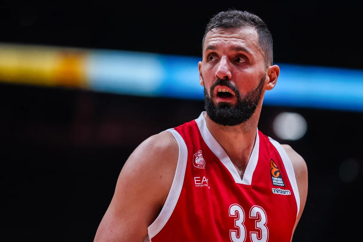 El español Nikola Mirotic ficha por el Valencia Basket para esta temporada