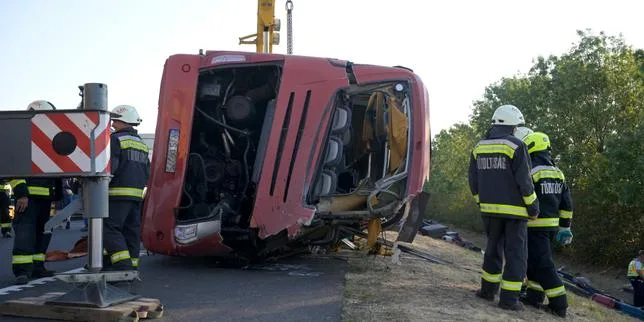 En Hongrie, 12 morts et 10 blessés dans l’accident d’un car immatriculé en Pologne