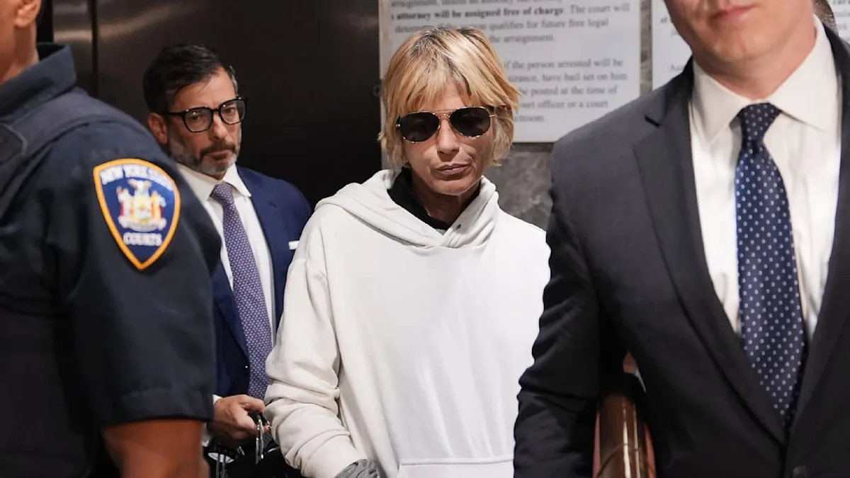 Ausraster über den Wolken - Selma Blair verrät, was im Flugzeug passierte