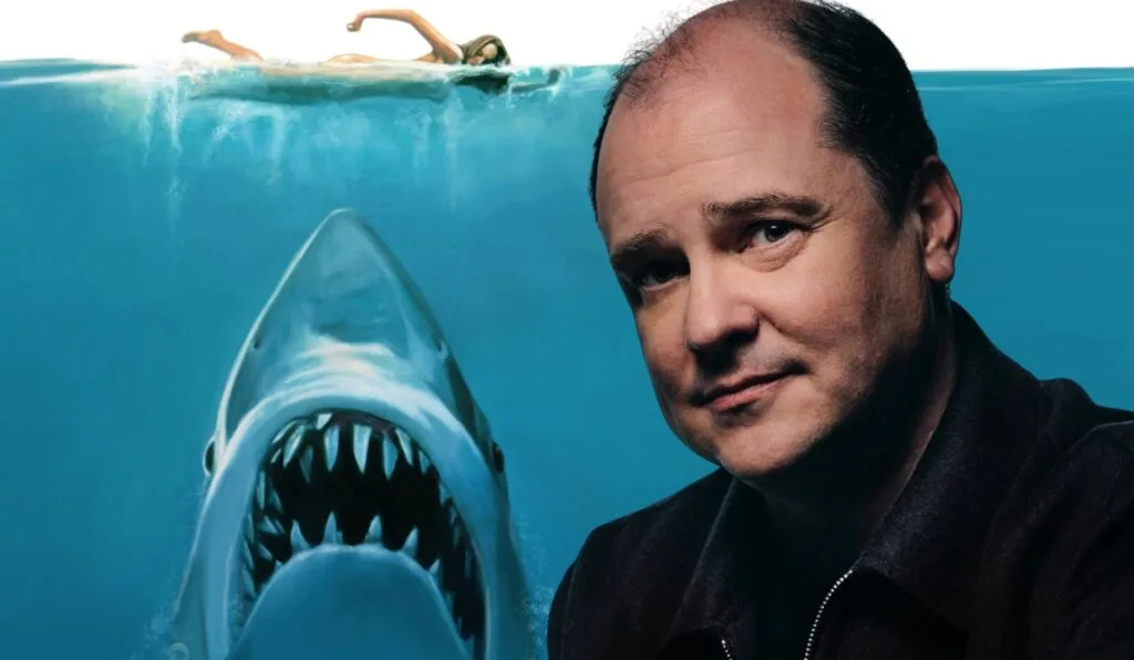 Mike Flanagan quer dirigir novo filme da franquia ‘Tubarão’