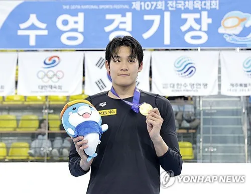 [전국체전] 금메달 2개도 아쉬운 김영범 "자유형 50ｍ 아시아기록 노렸는데"