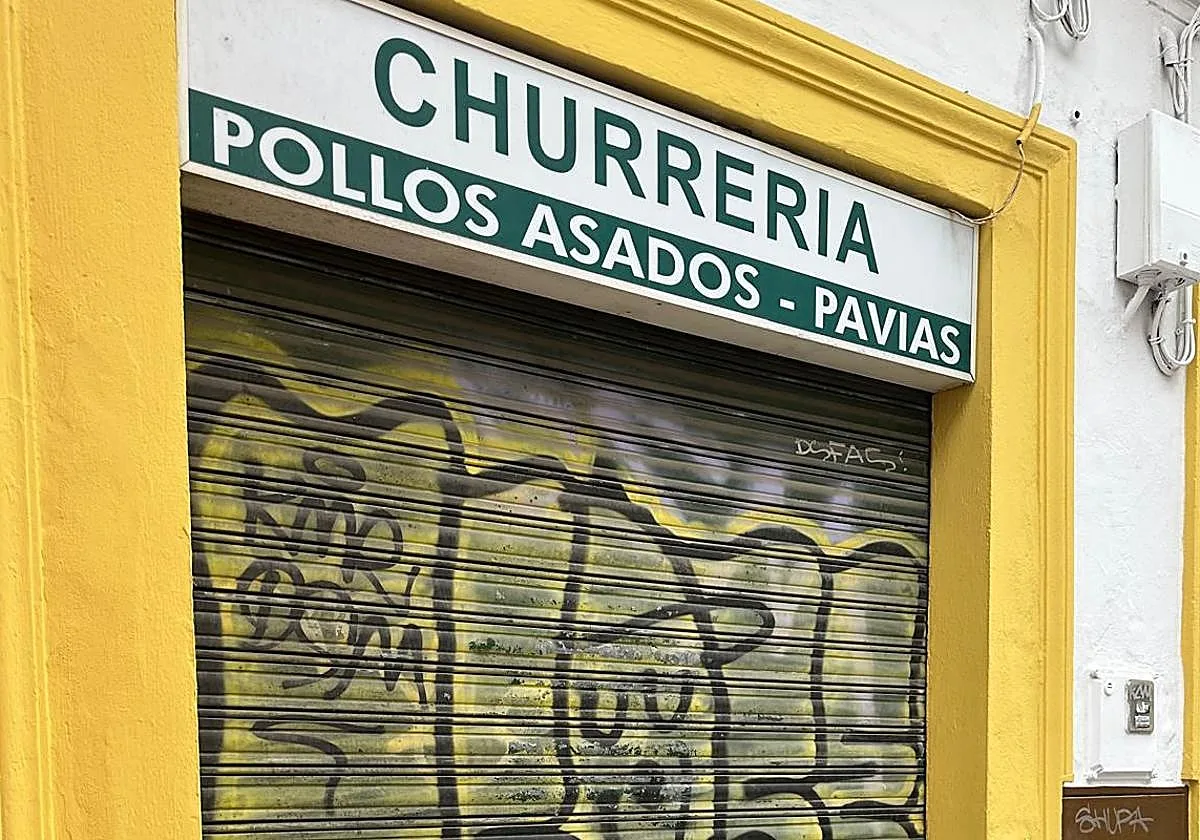 Cierra la churrería de la calle Conde de Barajas, los calentitos tras la visita al Gran Poder