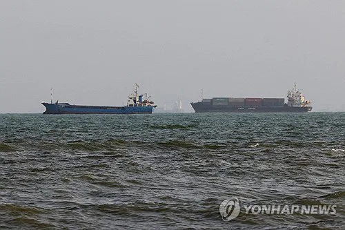 UAE "이란과 교역·금융거래 중단"…미사일 위협에 초강수