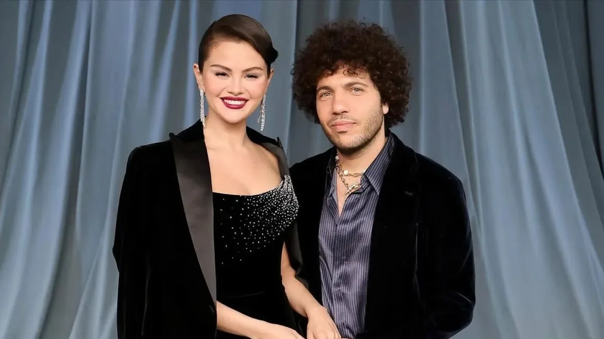Benny Blanco revela momento inusitado que o fez perceber que Selena Gomez era “a pessoa certa”; assista Benny Blanco revela momento inusitado que fez perceber que Selena Gomez era “a pessoa certa” (Foto: Getty)
