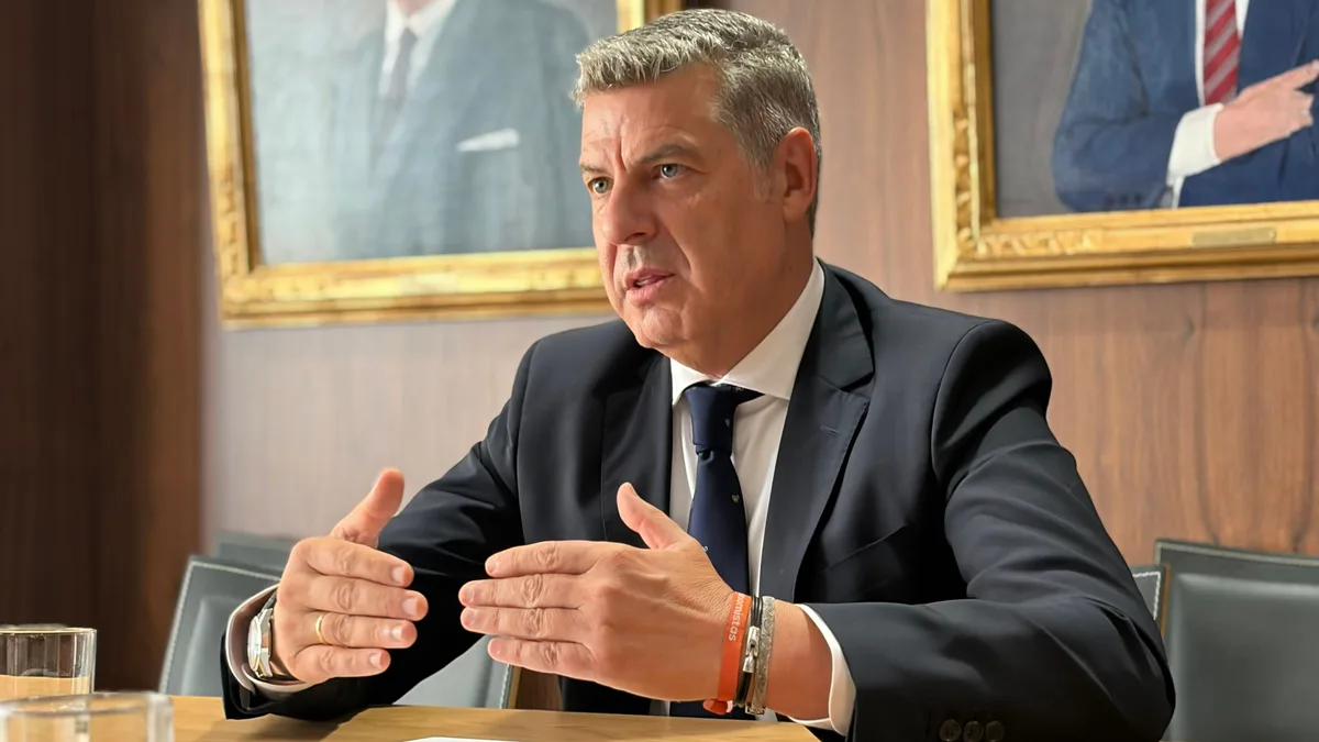 M. A. Vázquez, presidente de los economistas: “España es uno de los países que más crece de Europa, pero muchas familias no llegan a fin de mes”