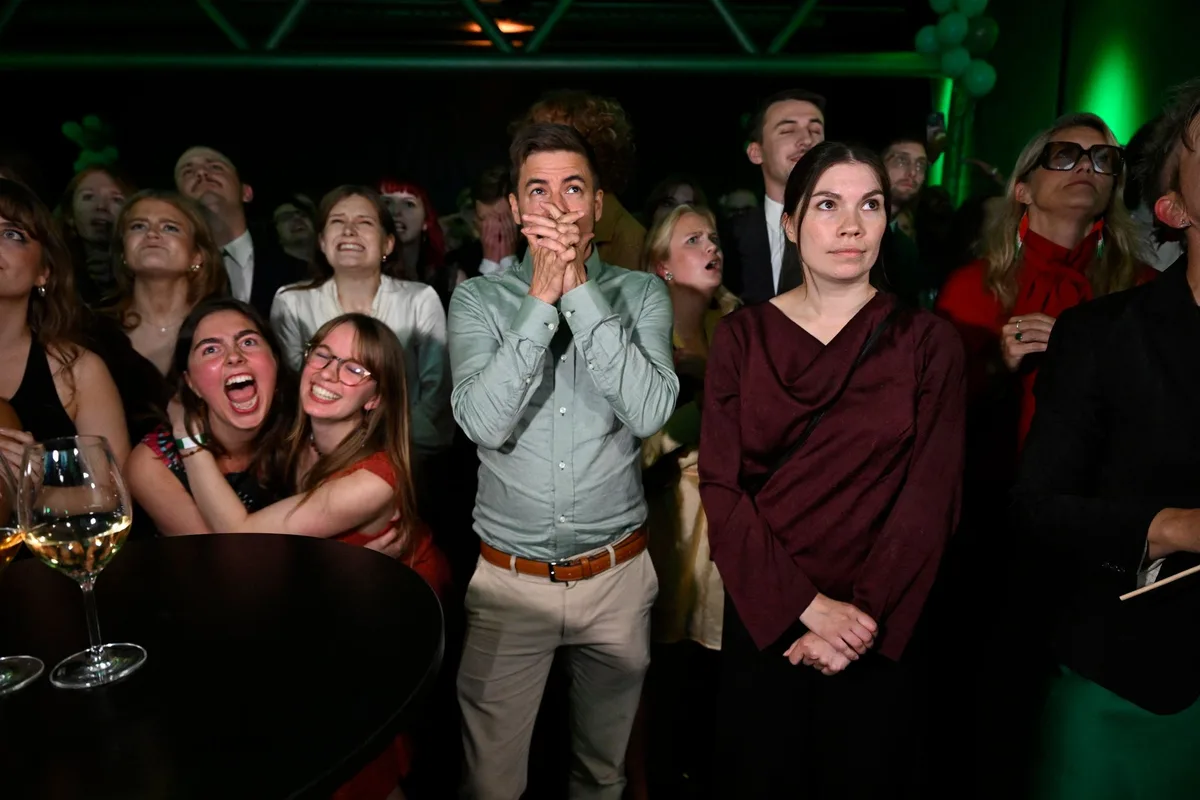 Élections en Suède : la gauche en tête, l’extrême droite recule