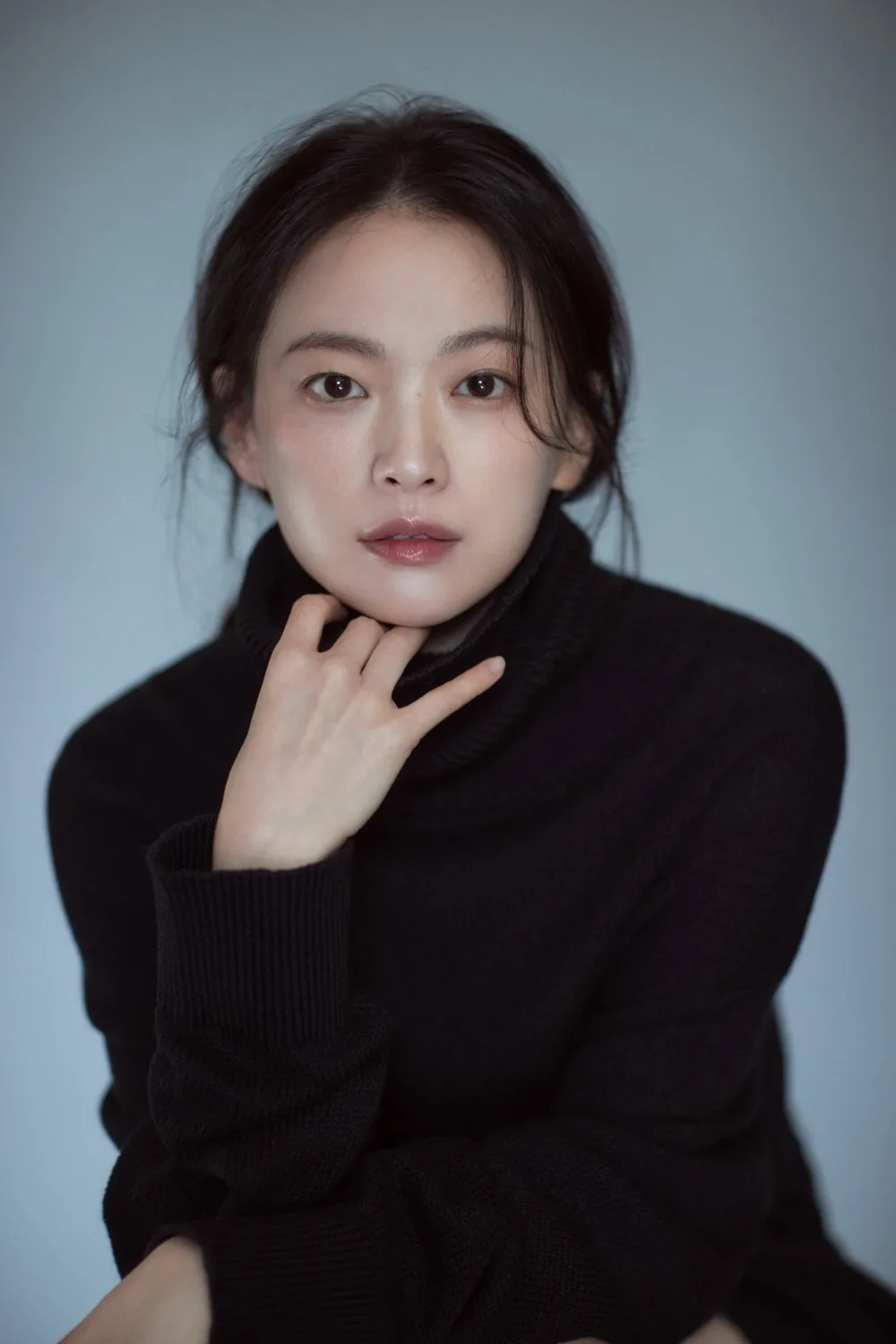천우희, 가을 분위기 물씬…눈빛만으로 완성한 고혹미