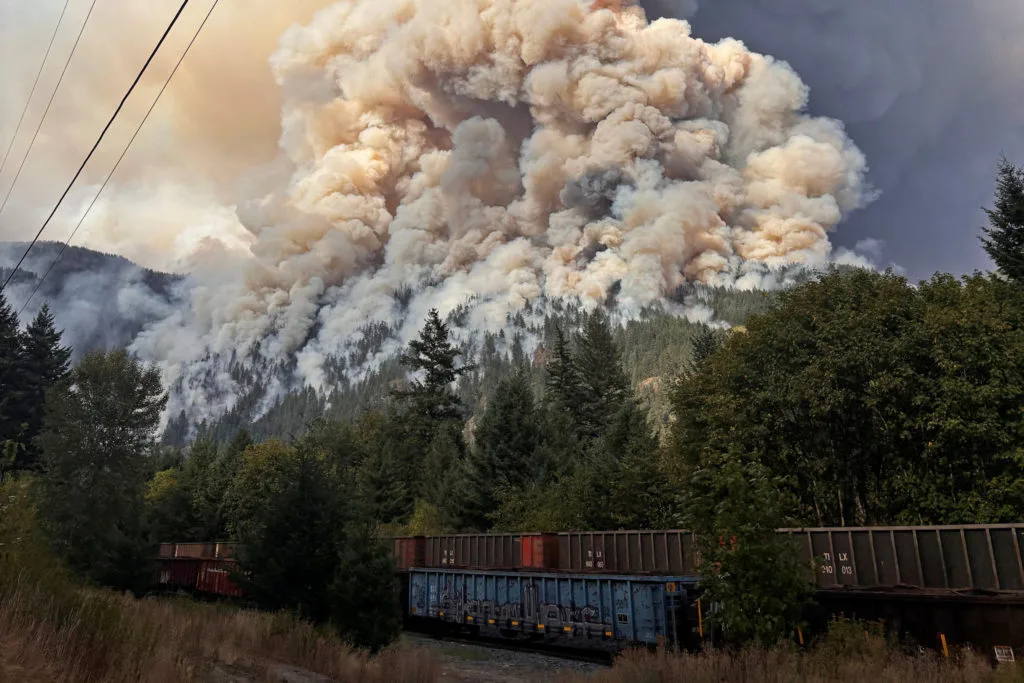 Officials warn wildland firefighters about the risks of using the supplement glutathione for smoke exposure