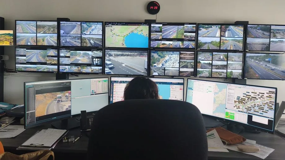 Dans l'Hérault, Vinci utilise de capteurs sous l'autoroute A9 pour anticiper les bouchons de fin d'été