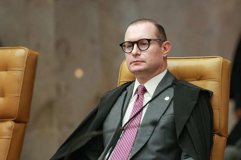 Zanin manda PF entregar cópia do celular de Vorcaro até 23 horas deste domingo