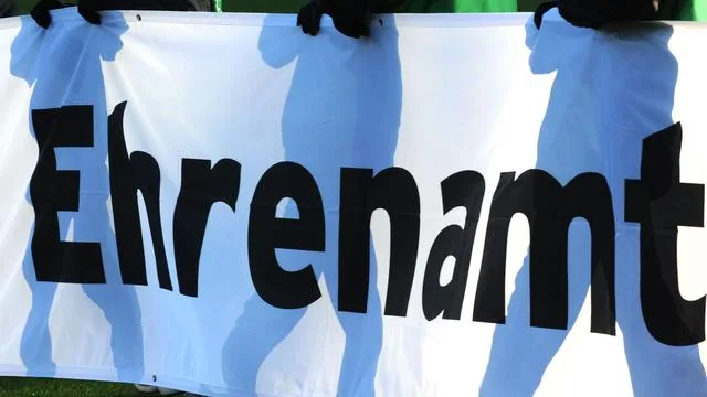 Landesweiter Ehrenamtstag: Rheinland-Pfalz feiert Ehrenamtliche in Kaiserslautern