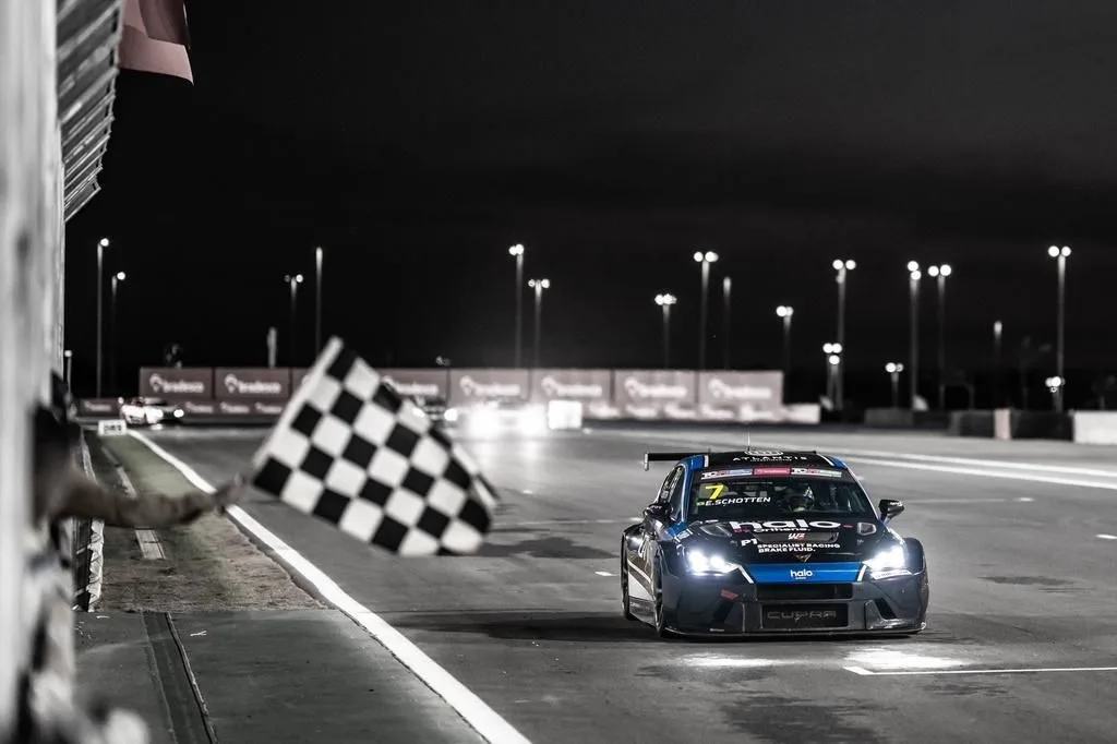 Vitória e mentalidade aberta: como Erick Schotten explica "encaixe perfeito" ao TCR South America