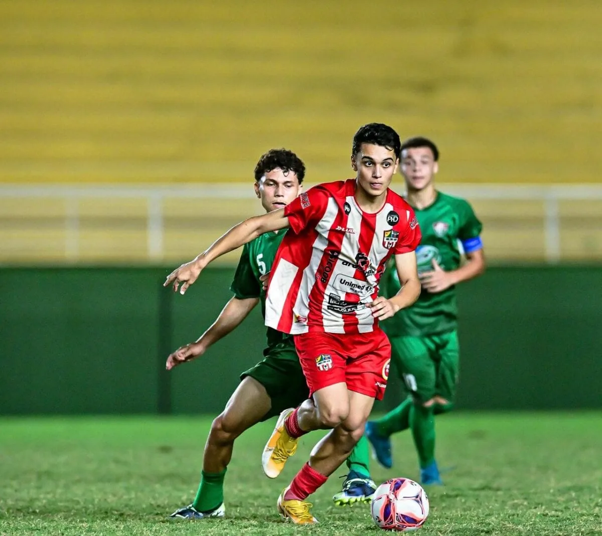 Santa Cruz derrota o Independência e decide título do Estadual Sub-17