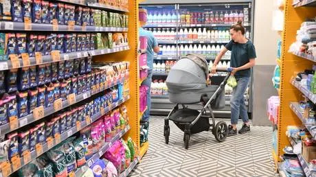 Russia extends ban on Western food imports through 2028