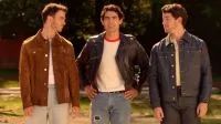 Jonas Brothers admitem não teriam “nenhuma chance” em teste de “Camp Rock”