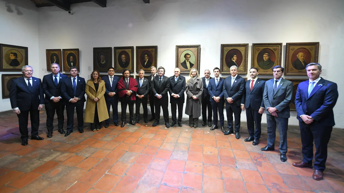 Mientras Milei busca nacionalizar la campaña de 2027, los gobernadores analizan desdoblar las elecciones